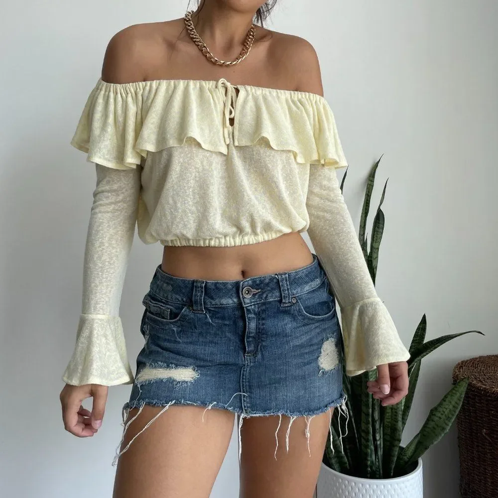 Amuse Society pastel yellow off the shoulder crop top - Picture 3 of 7